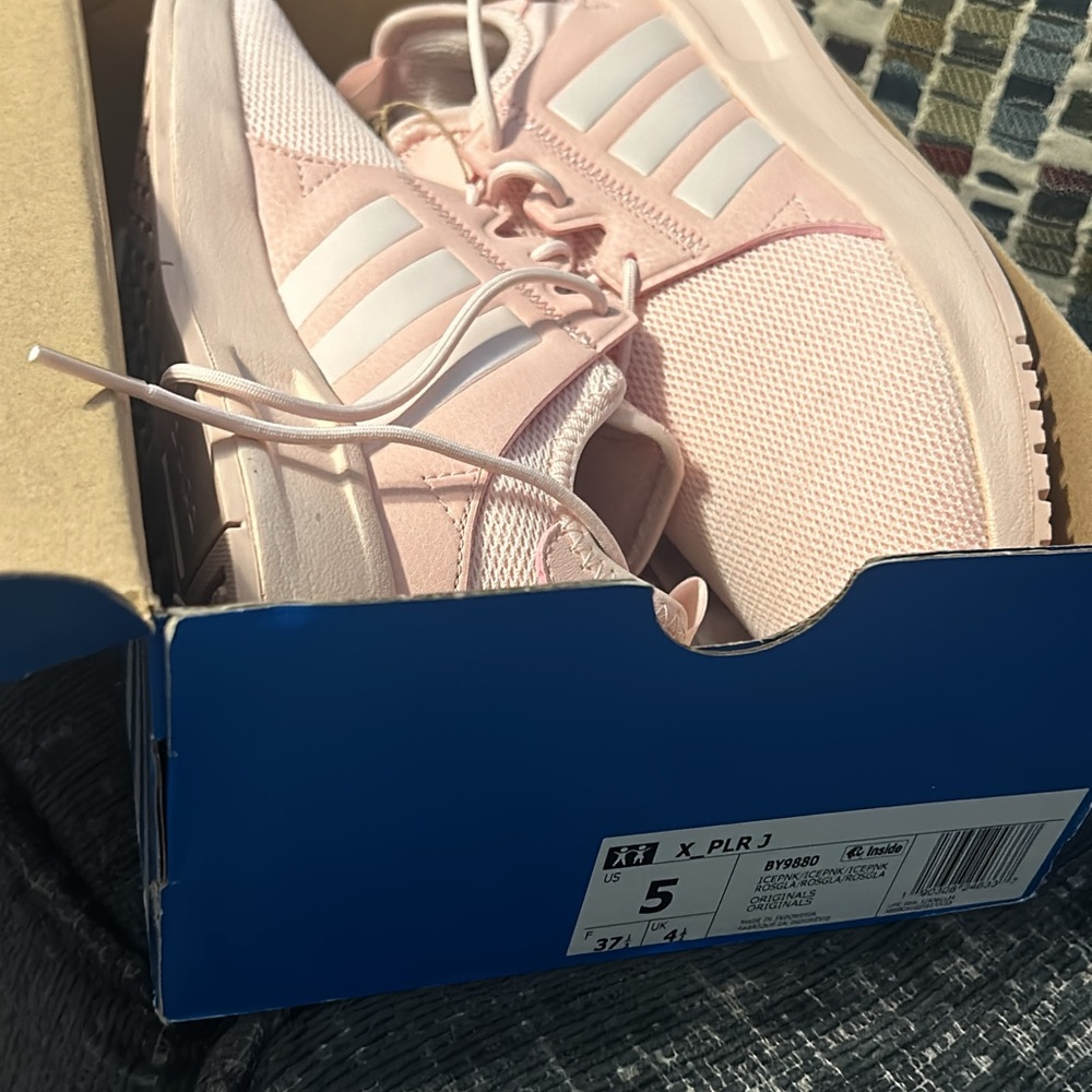 Adidas - Picture 8 of 8